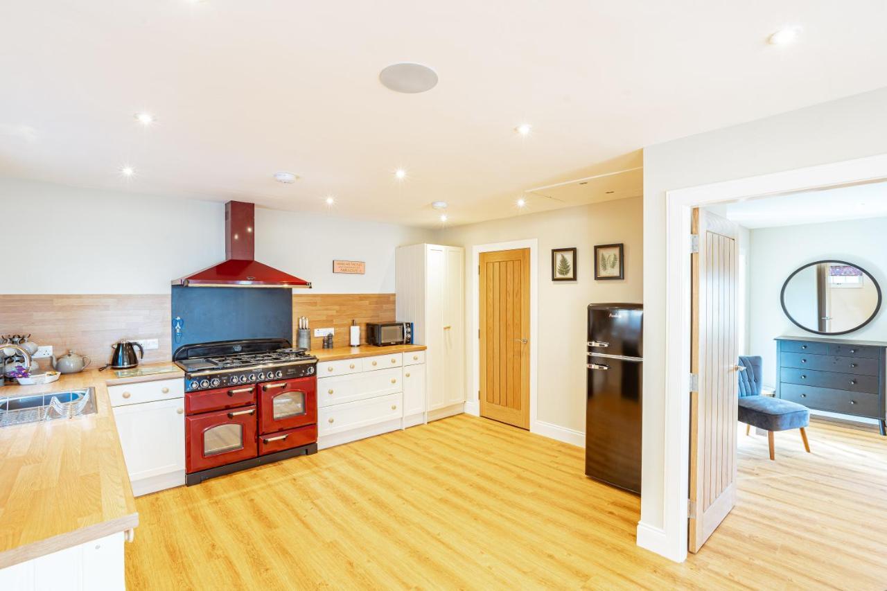 Sparrowhawk Cottage With Hot Tub Newton Stewart Buitenkant foto