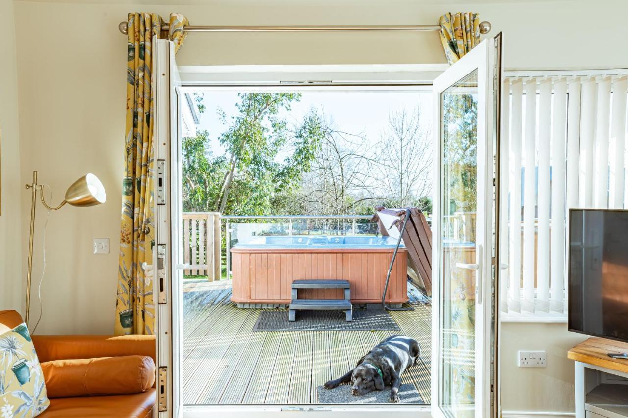Sparrowhawk Cottage With Hot Tub Newton Stewart Buitenkant foto